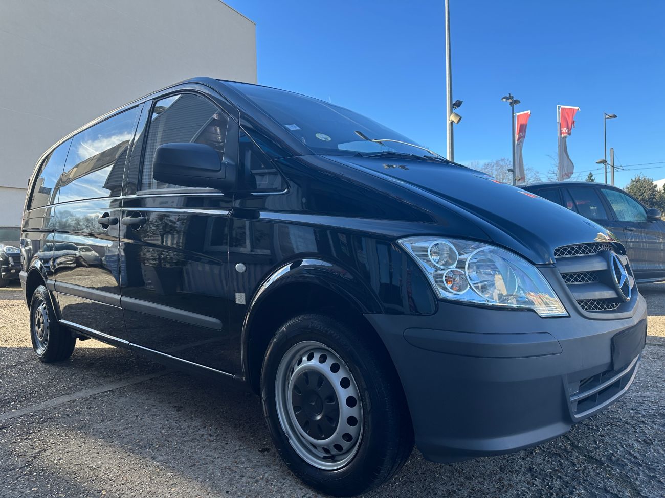 Mandataire MERCEDES-BENZ VITO FOURGON 110 CDI 2.8t COMPACT 6 places