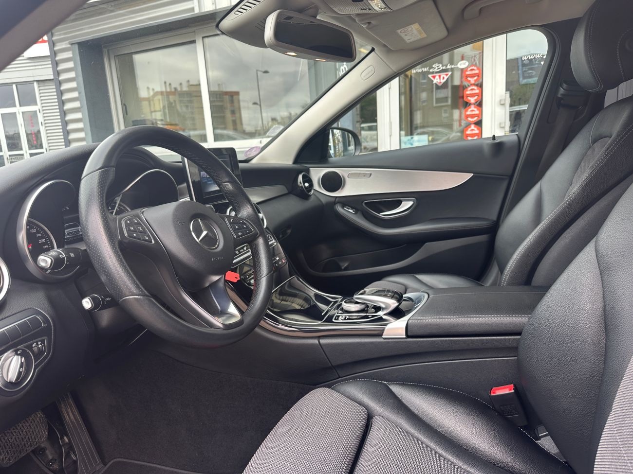 Mandataire MERCEDES CLASSE C 200 9G-Tronic Avantgarde