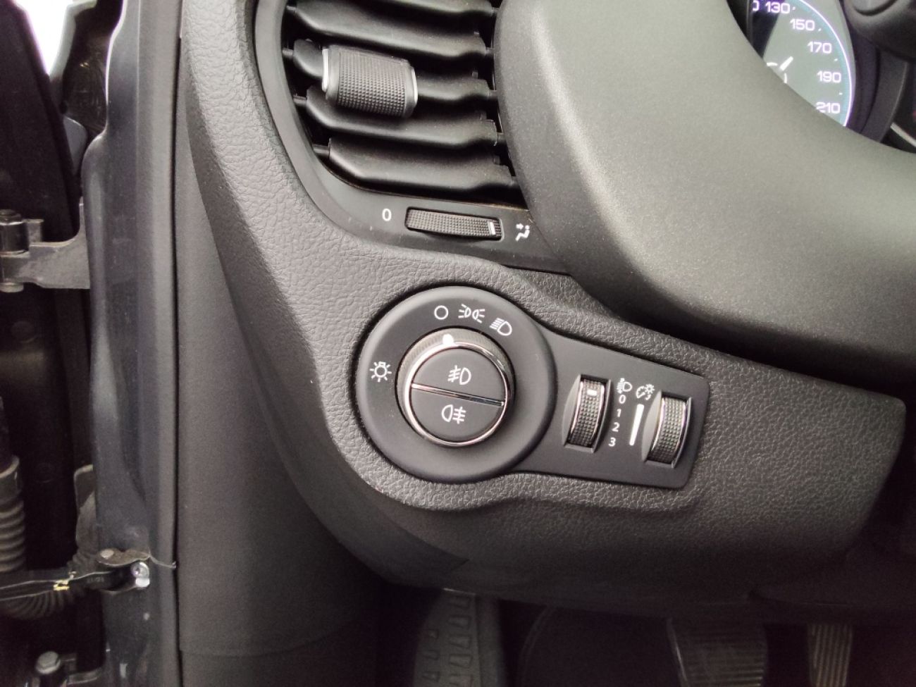 Mandataire FIAT 500X 1.5 FIREFLY TURBO 130CH S/S HYBRID PACK CONFORT DCT7