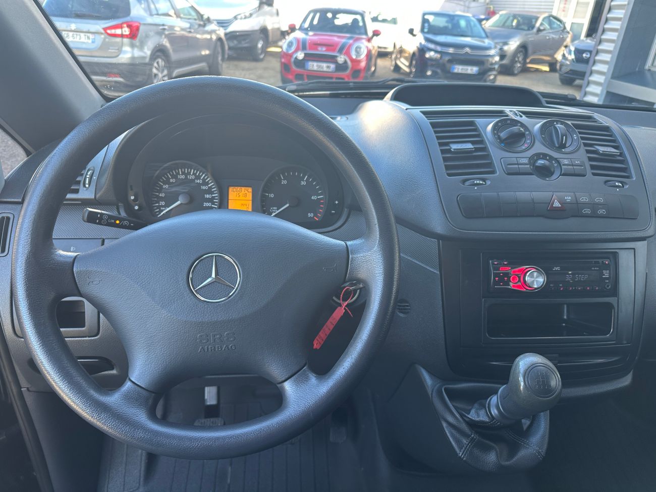 Mandataire MERCEDES-BENZ VITO FOURGON 110 CDI 2.8t COMPACT 6 places