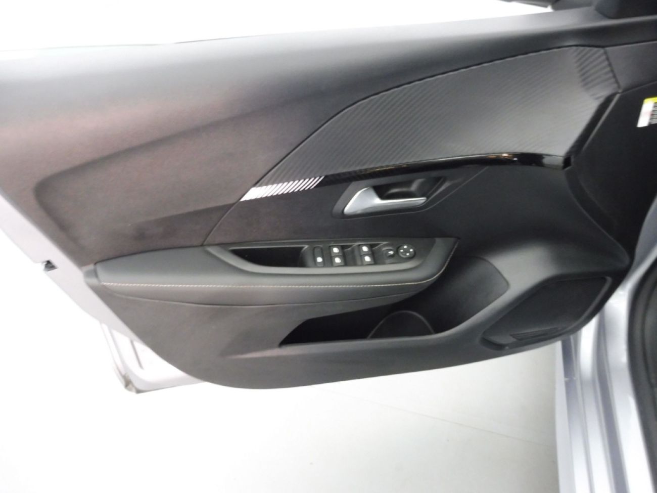 Mandataire PEUGEOT 208 1.2 100CH S&S ALLURE