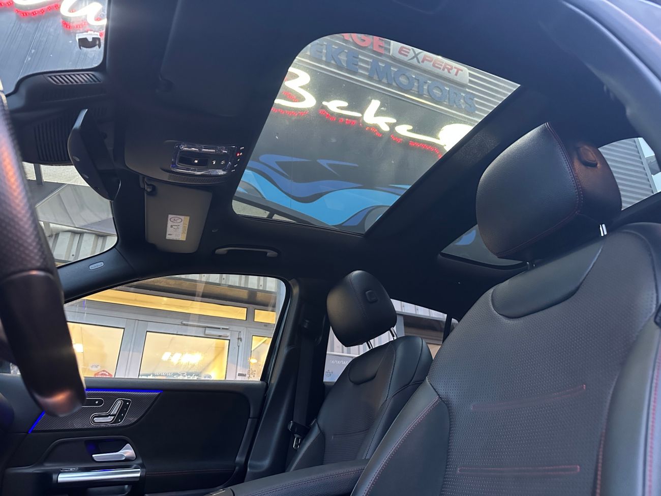 Mandataire MERCEDES-BENZ GLA 200 d 8G-DCT AMG Line edition 1 toit pano