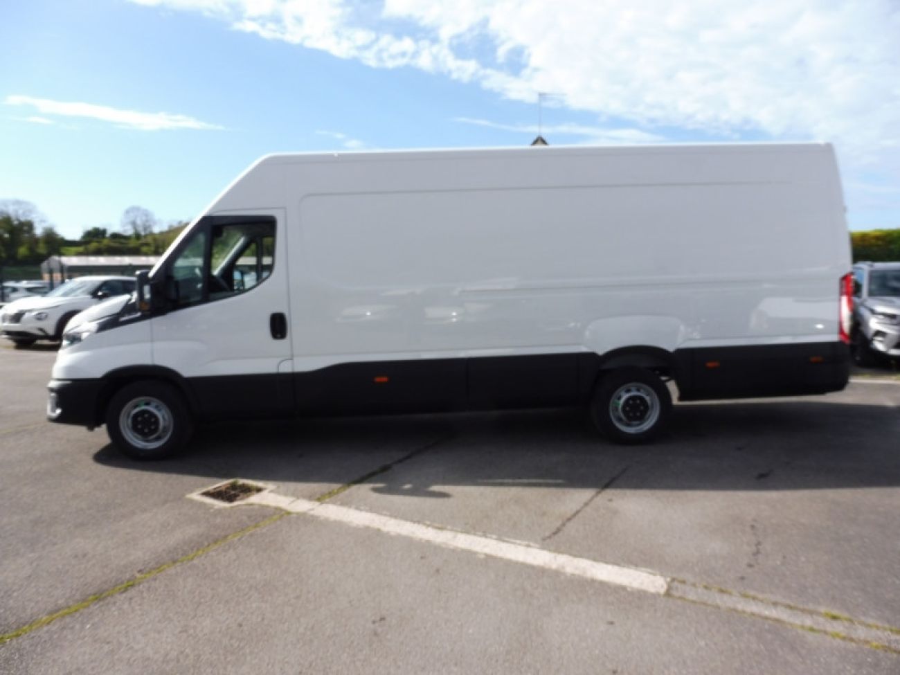 Mandataire IVECO Daily 35S18 3.0 V16 HI-MATIC H2 180CV