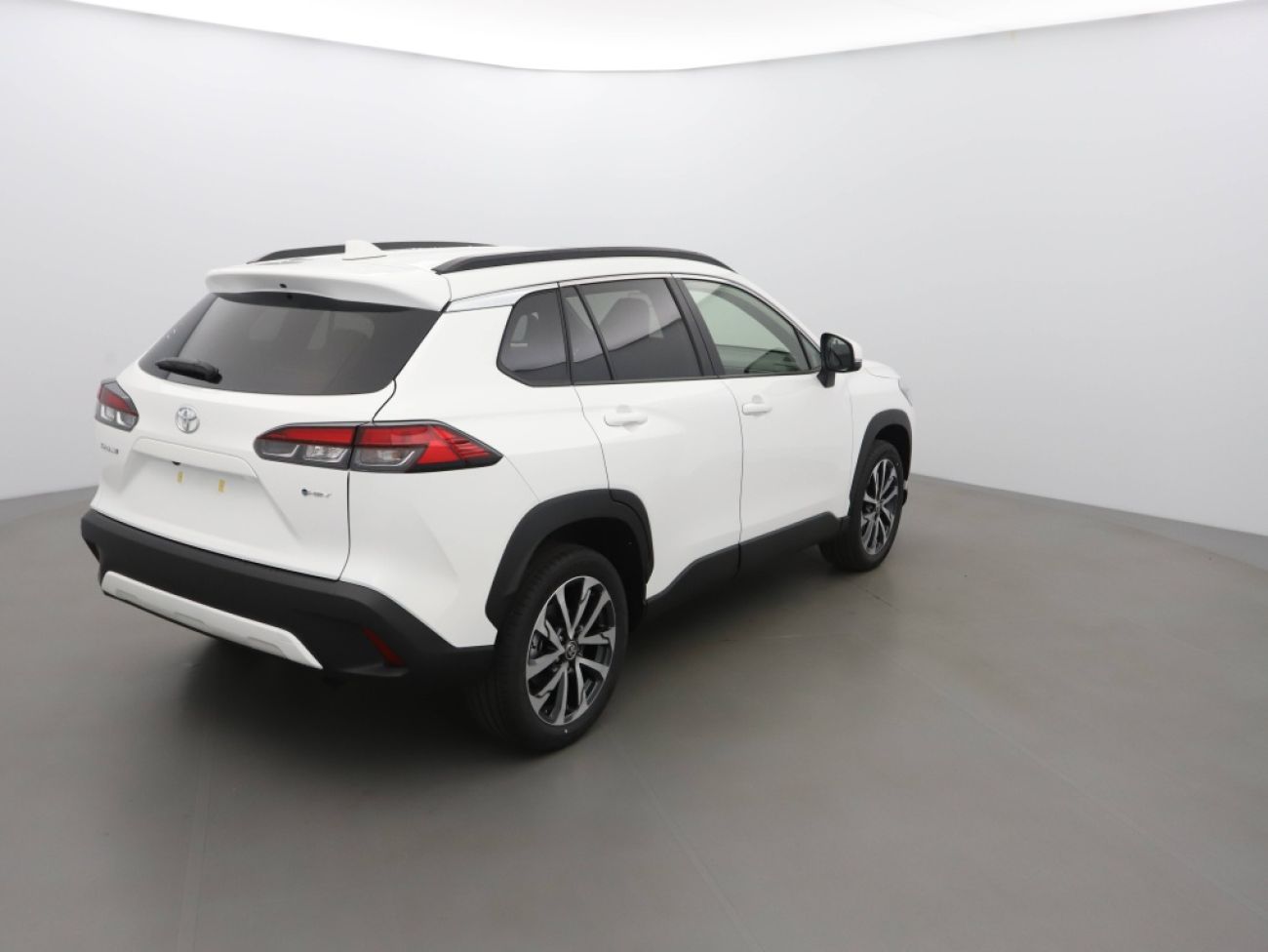 Mandataire TOYOTA COROLLA CROSS ACTIVE DRIVE 1.8 VVTI HYBRID 140