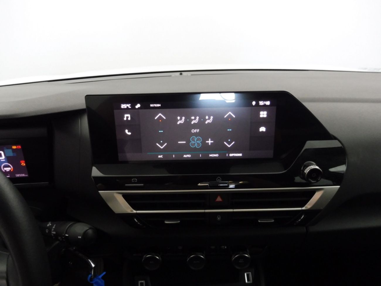 Mandataire Citroën C4 X 1.2 PURETECH 100 FEEL