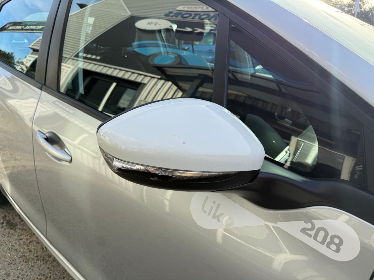 Mandataire PEUGEOT 208 1.2 PureTech 68ch BVM5 Like