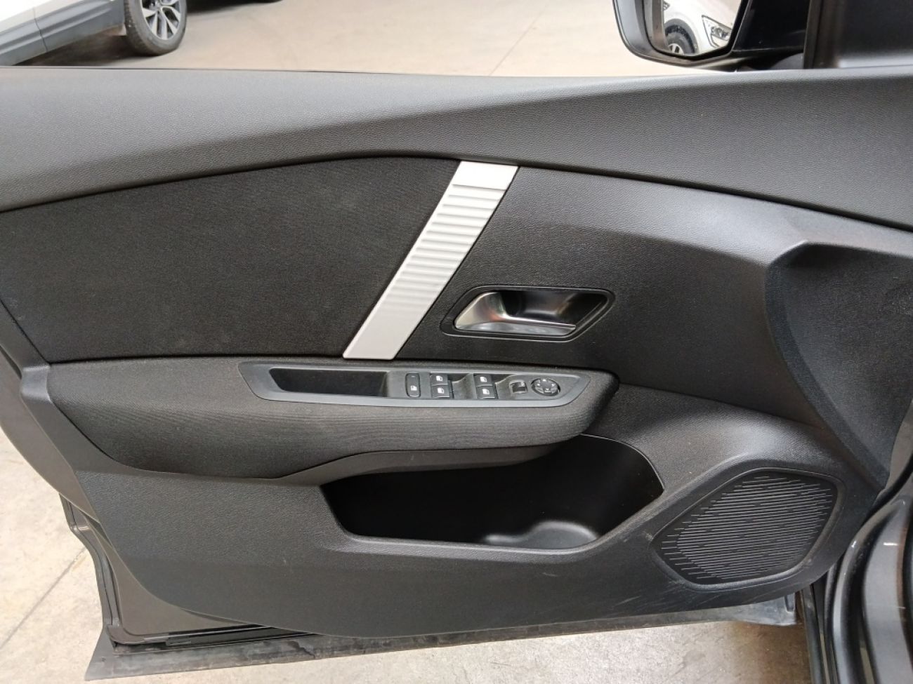 Mandataire Citroën C4 X 1.2 PURETECH 100 FEEL