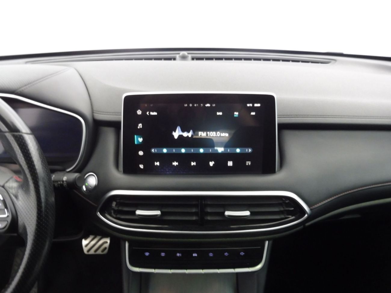 Mandataire MG HS 1.5 T-GDI 162 AT luxury