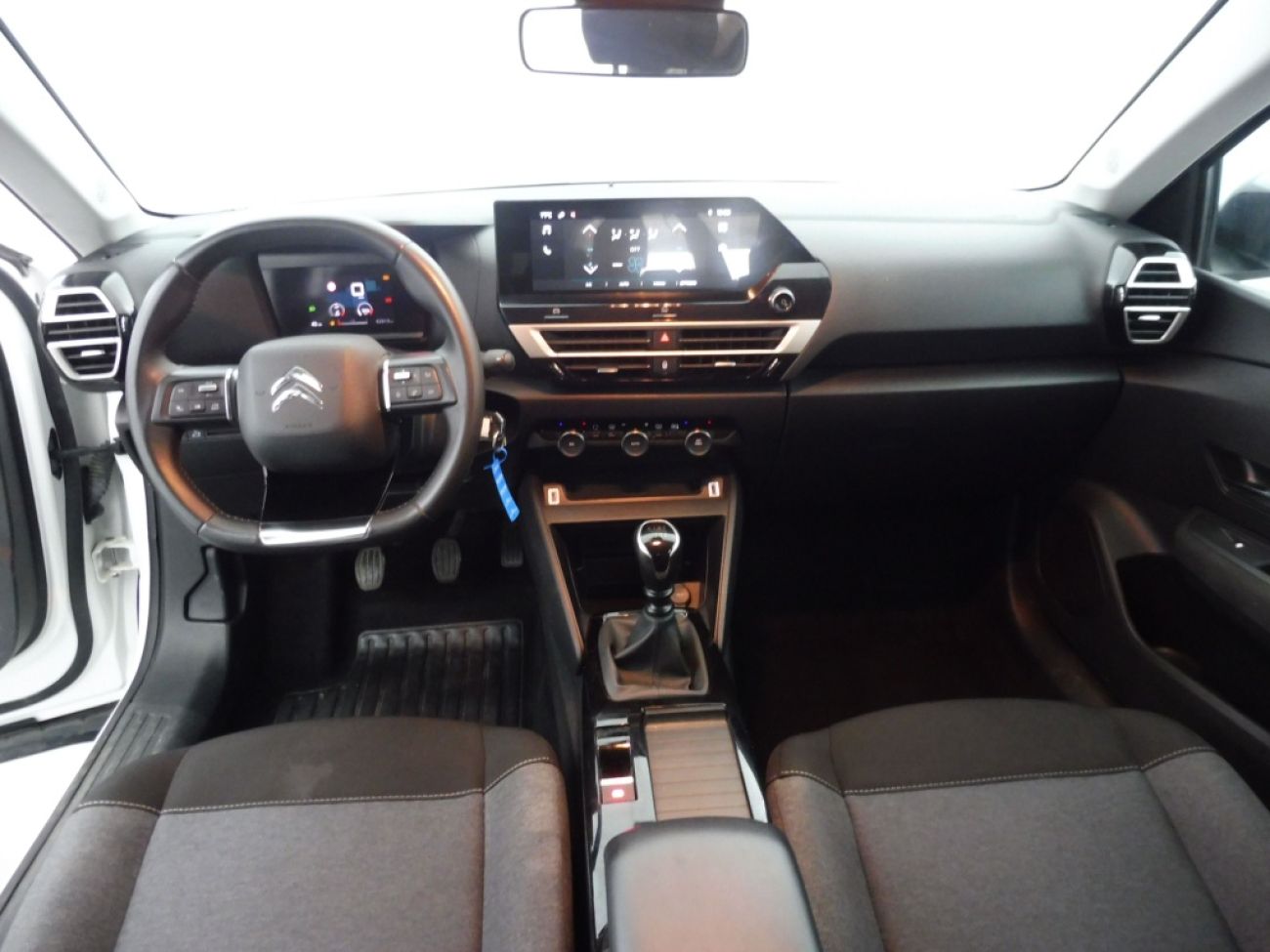 Mandataire Citroën C4 X 1.2 PURETECH 100 FEEL