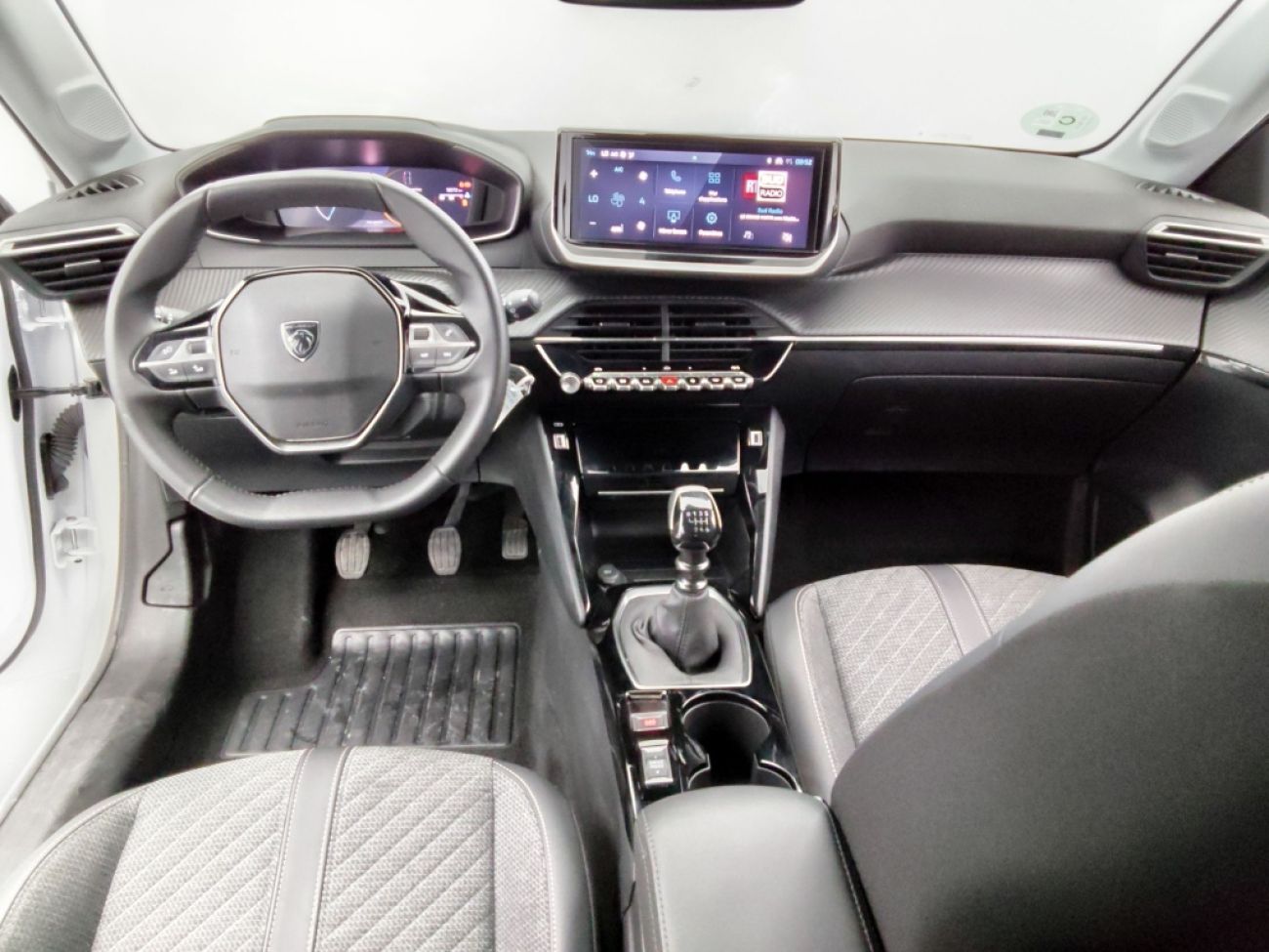 Mandataire PEUGEOT 208 1.2 100CH S&S ALLURE