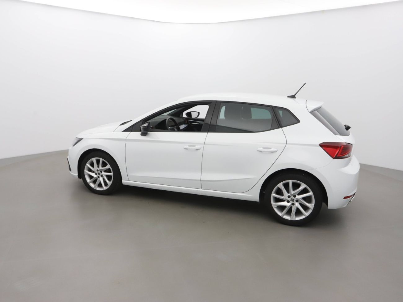 Mandataire Seat IBIZA 1.0 TSI 95CH FR