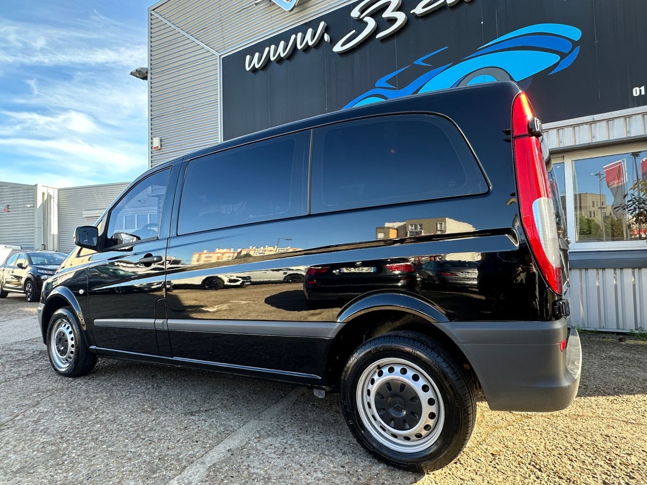 Mandataire MERCEDES-BENZ VITO FOURGON 110 CDI 2.8t COMPACT 6 places