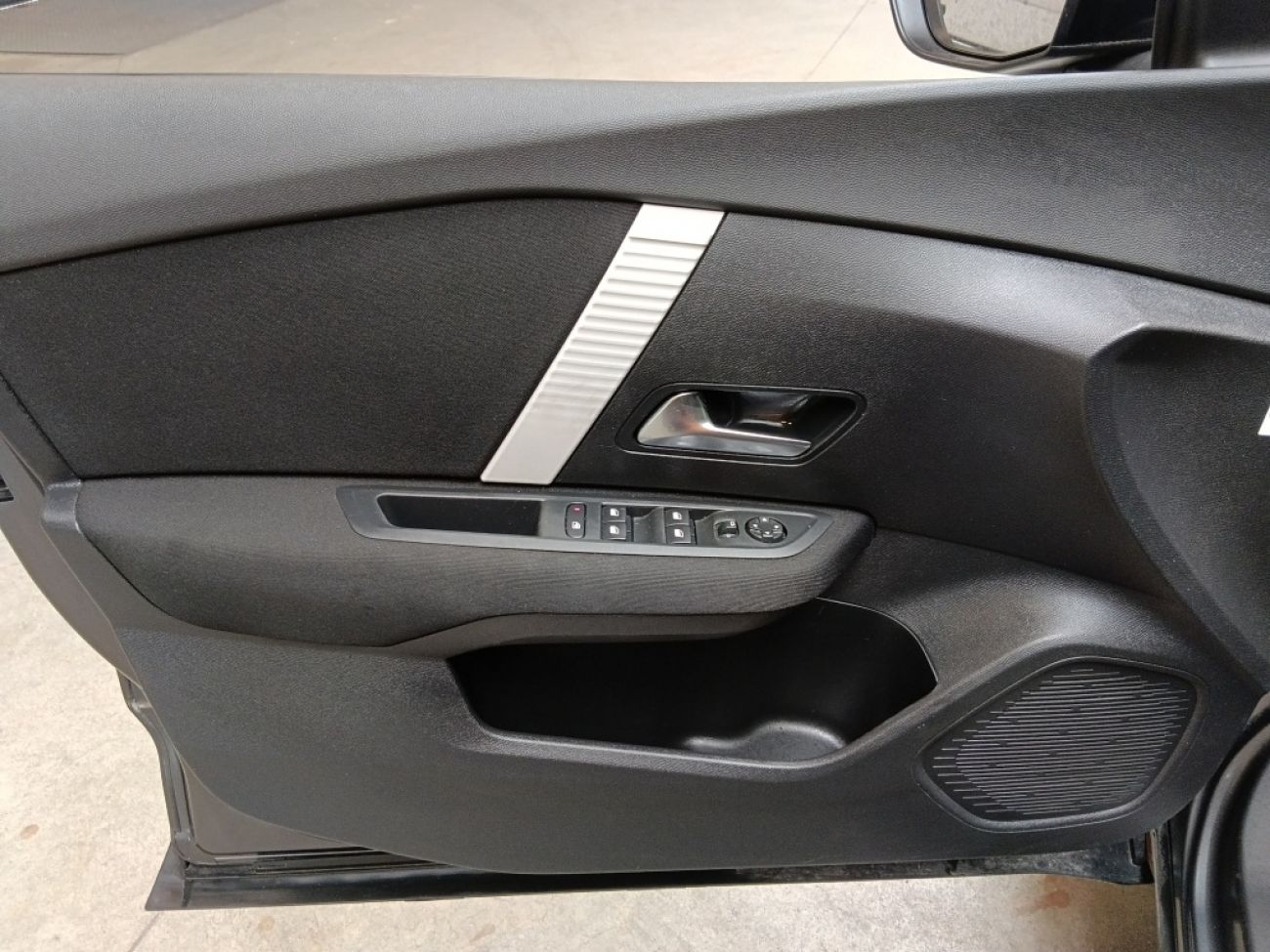 Mandataire Citroën C4 X 1.2 PURETECH 100 FEEL
