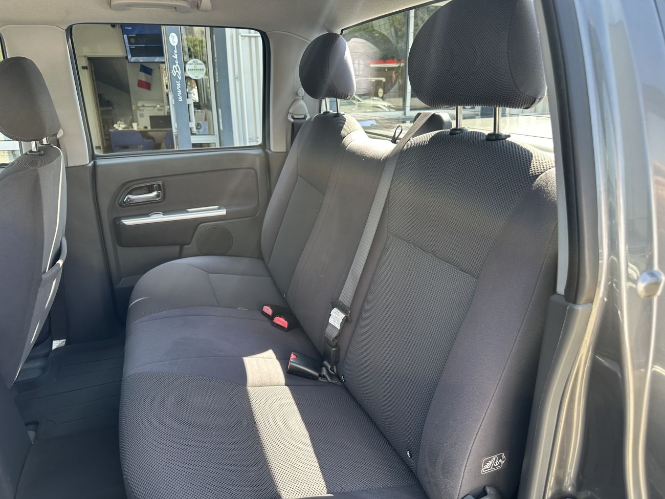 Mandataire ISUZU D-MAX 3.0 4WD CREW CAB LS
