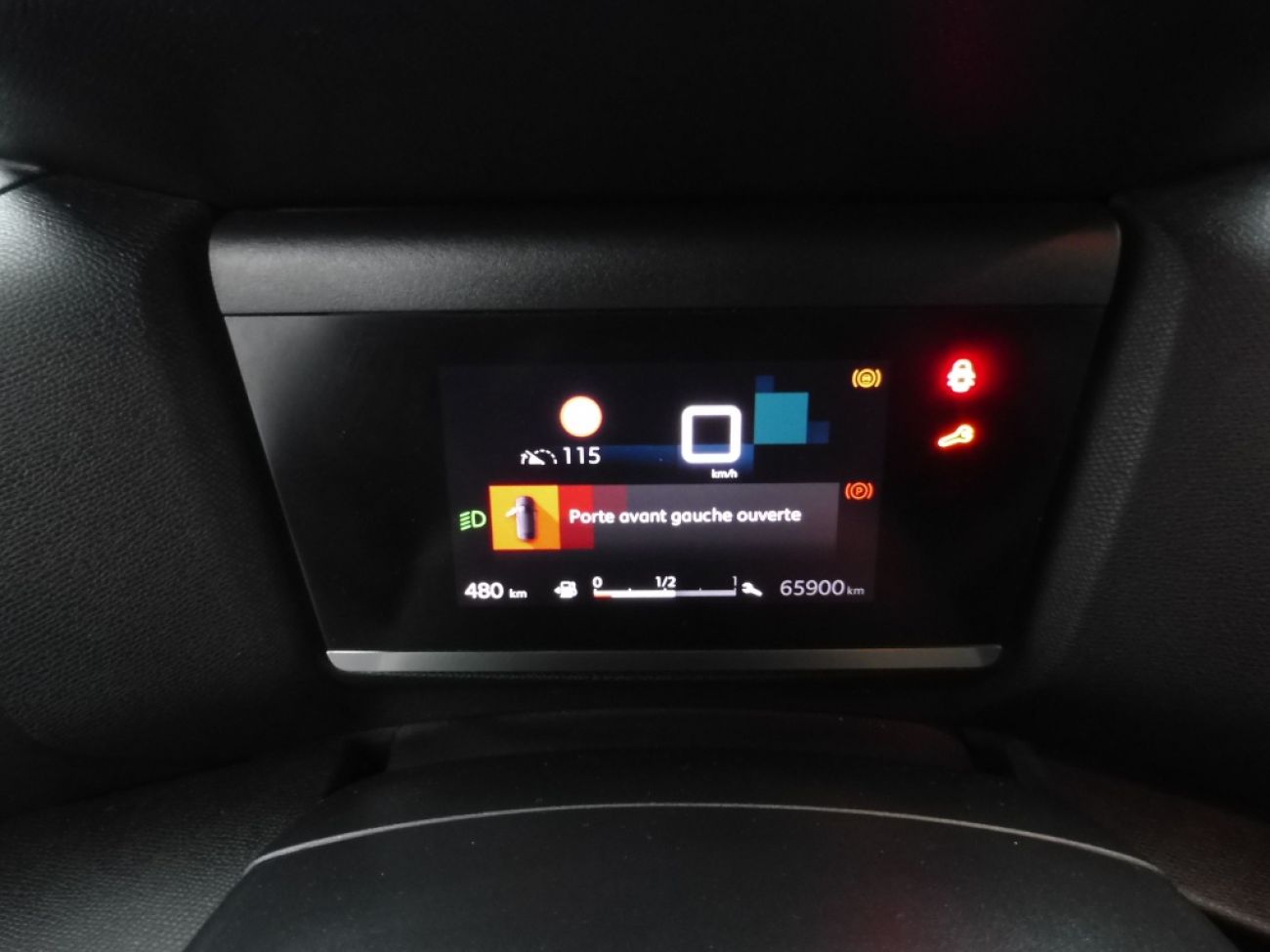Mandataire Citroën C4 X 1.2 PURETECH 100 FEEL