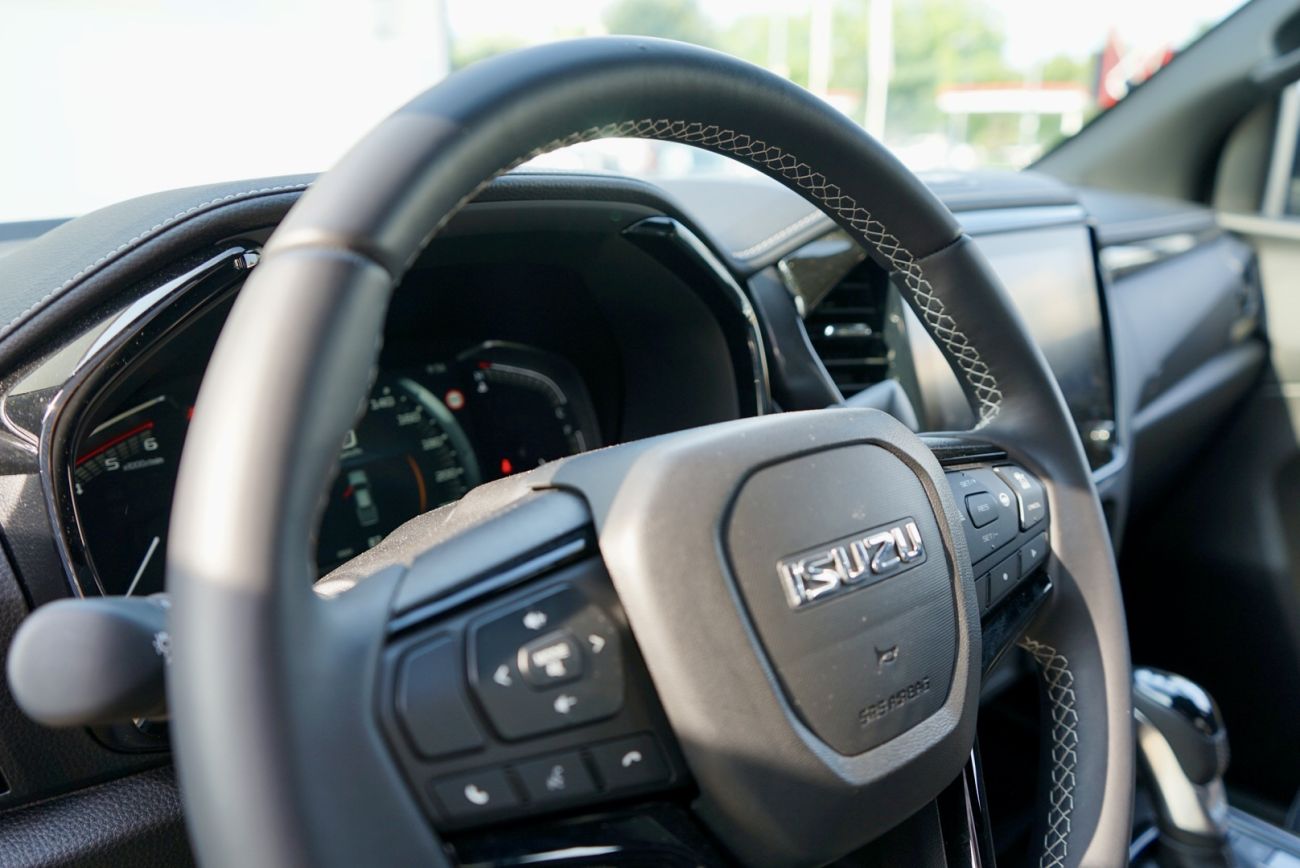 Mandataire ISUZU D-MAX CREW N60 NITRO SPORT 4X4 A/T 4 PLACES / PAS DE MALUS ECOLOGIQUE