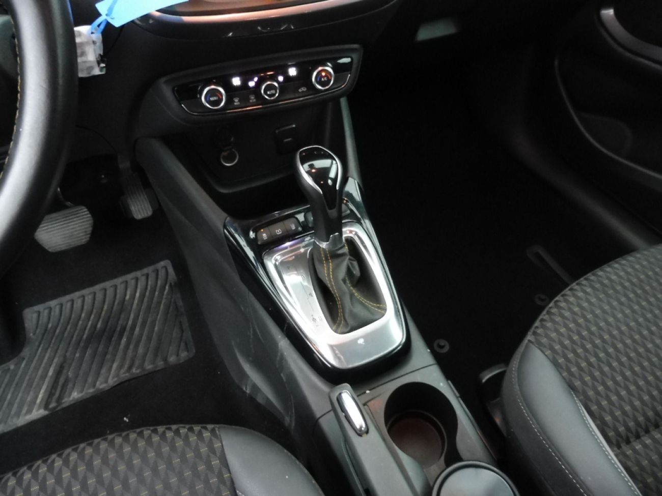 Mandataire Opel Crossland 1.5D 120 AT6innovation