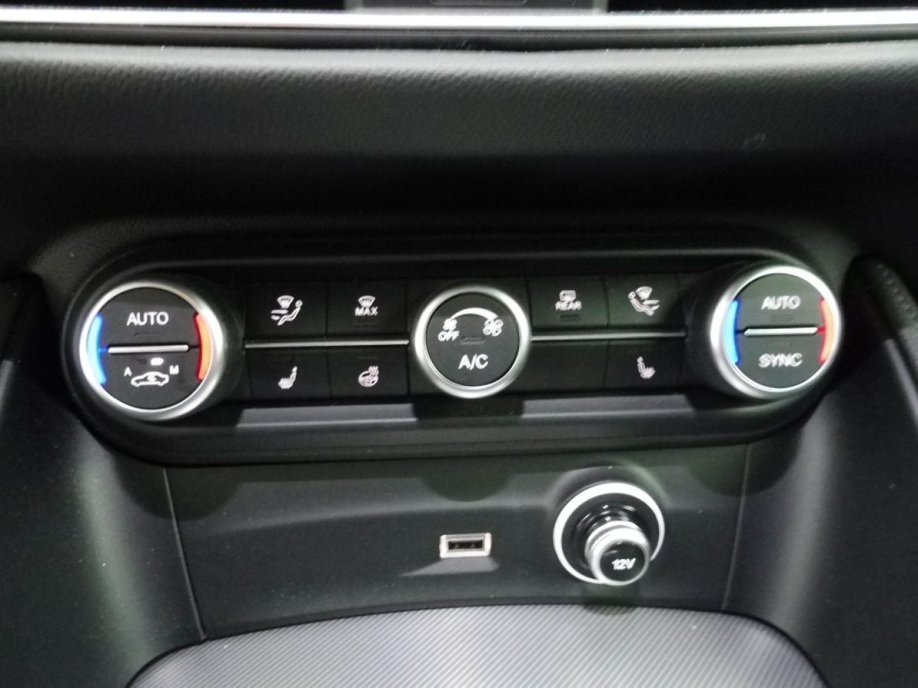 Mandataire ALPHA ROMEO Stelvio 2.2 DIESEL 160CH SPRINT AT8