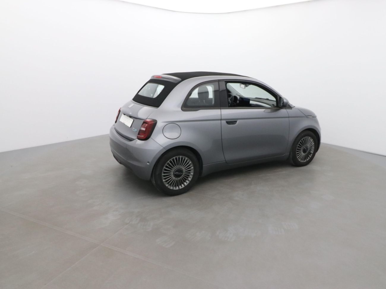 Mandataire FIAT 500C E 118CH ICONE
