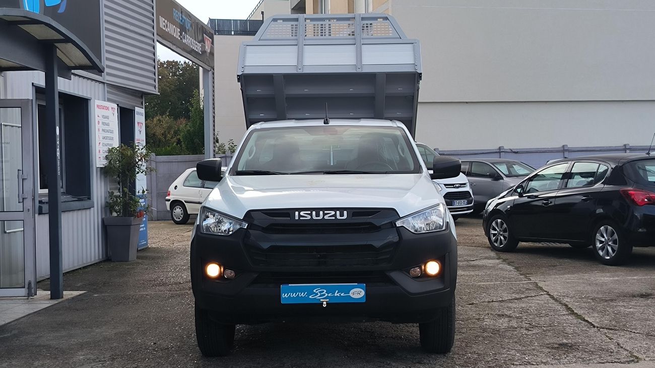 Mandataire ISUZU D MAX SPACE N60 NITRO SPORT BENNE BASCULANTE 4X4 A/T