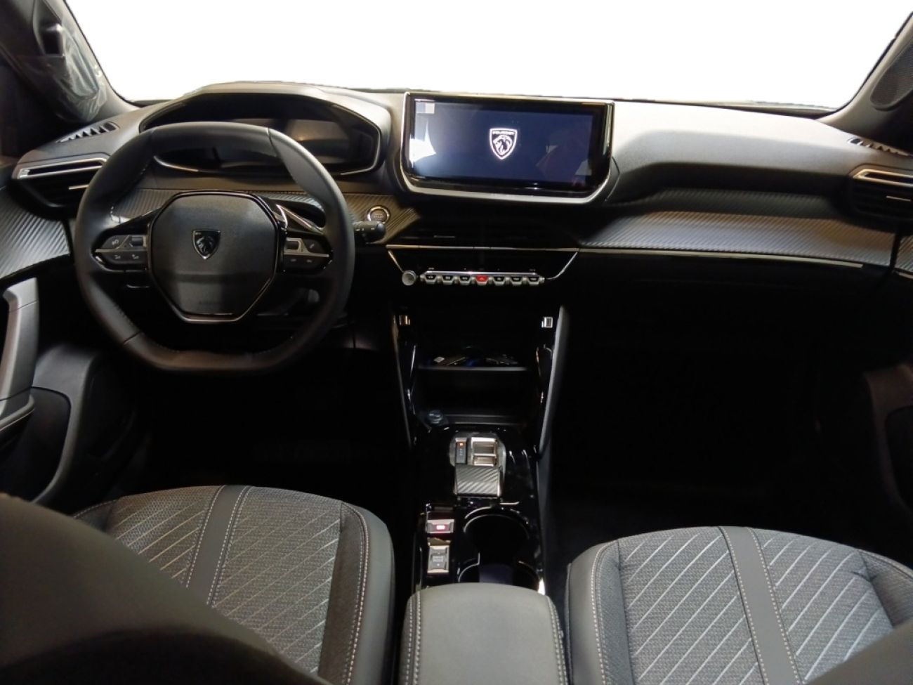 Mandataire PEUGEOT 2008 1.2 HYBRID 145CH ALLURE E-DCS6