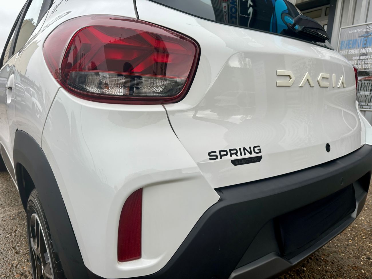 Mandataire Dacia SPRING Expression