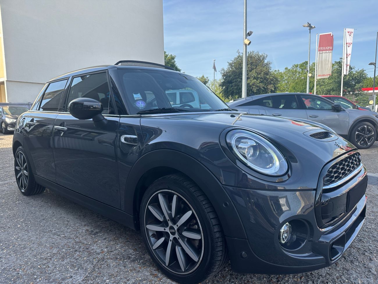 Mandataire MINI HATCH 5 PORTES F55 LCI Cooper S 178 ch BVA7 Finition greenwich