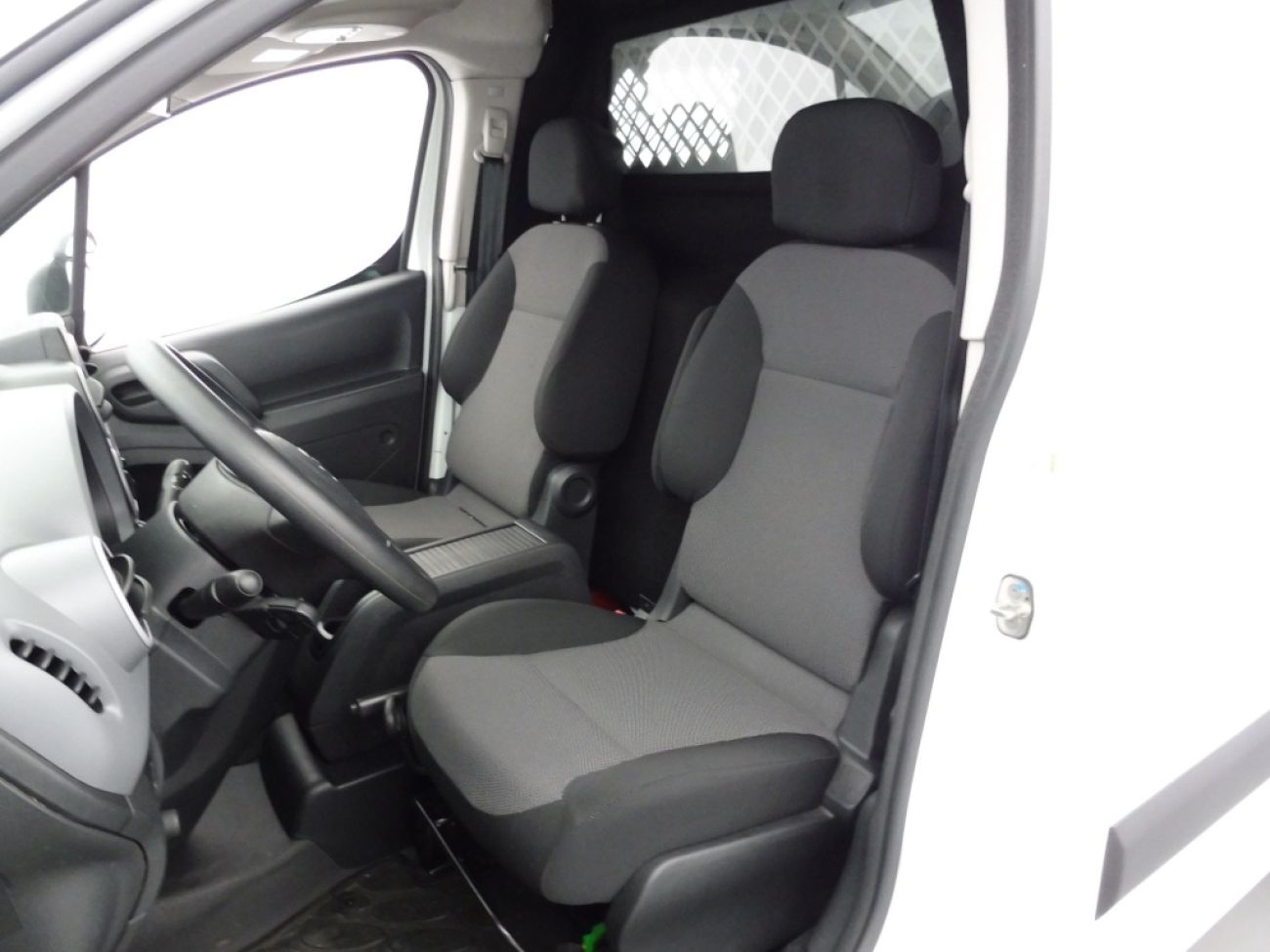 Mandataire Citroën Berlingo BLUEHDI 75CH CLUB
