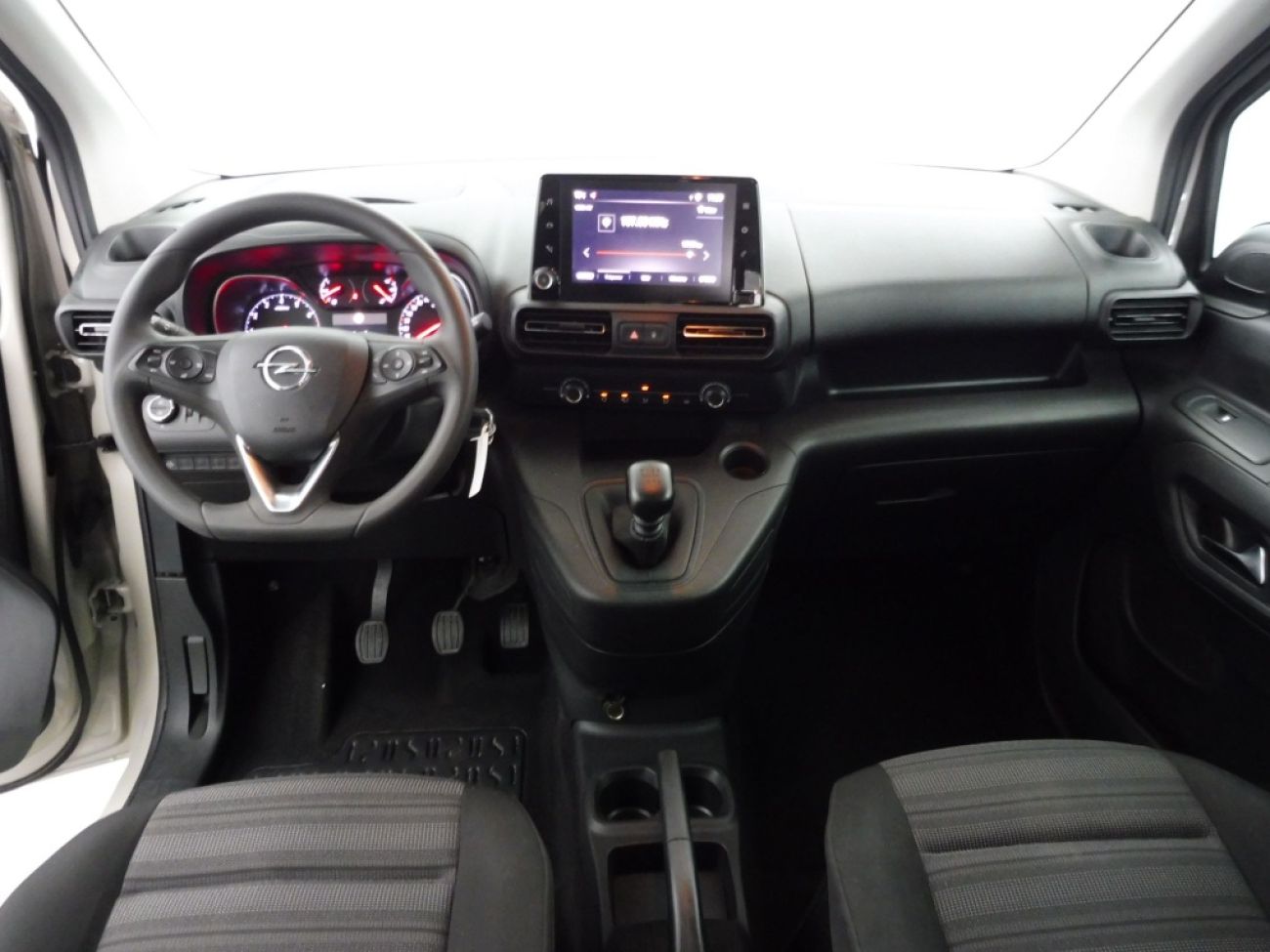 Mandataire Opel COMBO LIFE L1H1 1.5 D 100CH EDITION BVM6