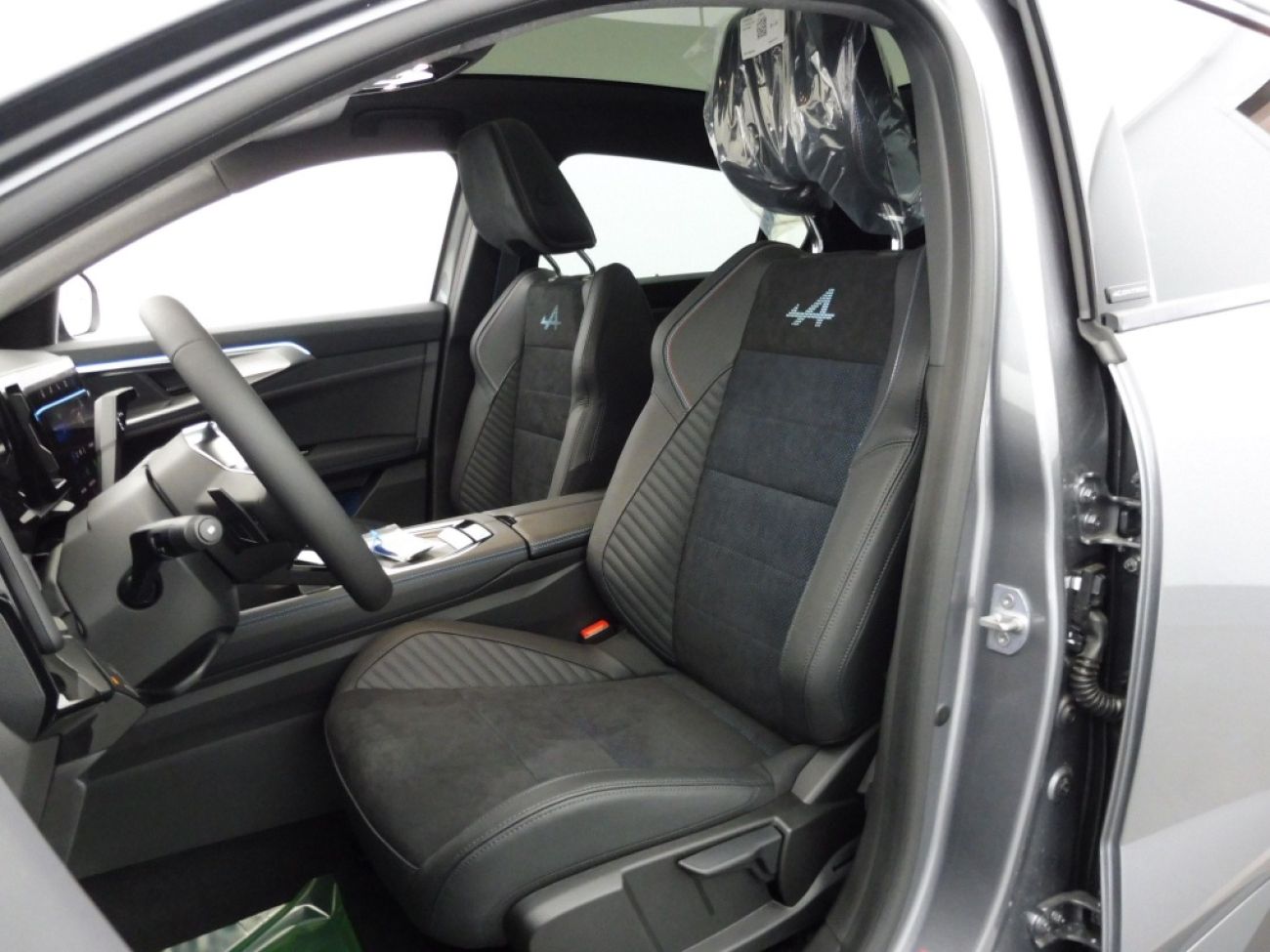 Mandataire RENAULT RAFALE 1.2 E-TECH FULL HYBRID 200CH ESPRIT ALPINE - 25