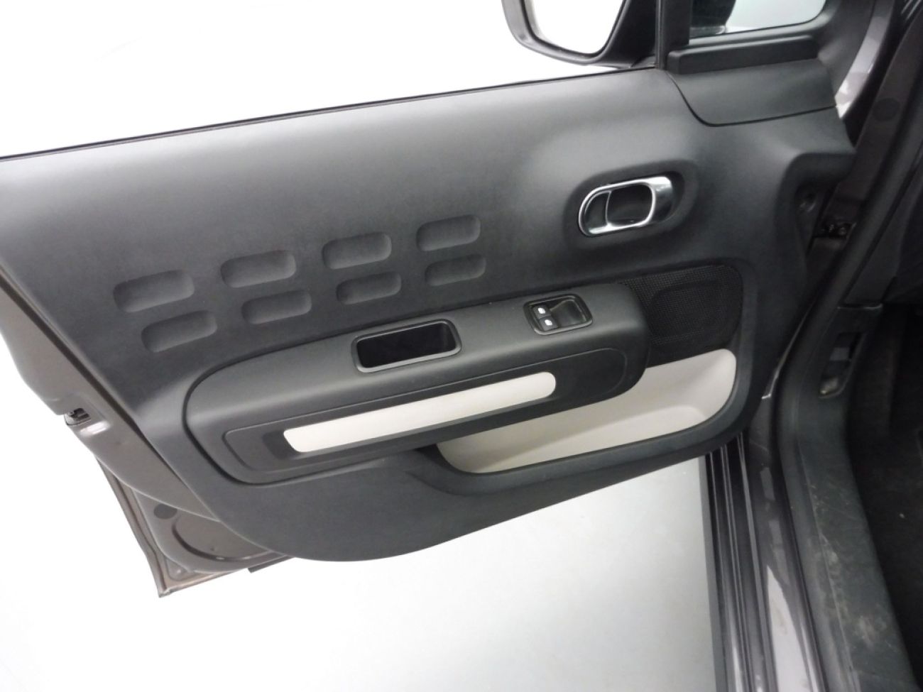 Mandataire Citroën C3 1.5 BLUEHDI 100CH S&S PLUS