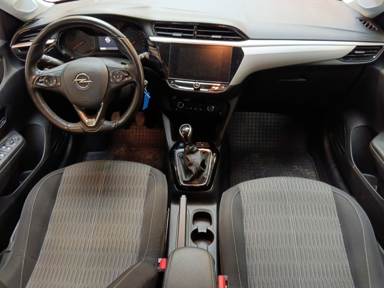 Mandataire Opel Corsa 1.2 75edition