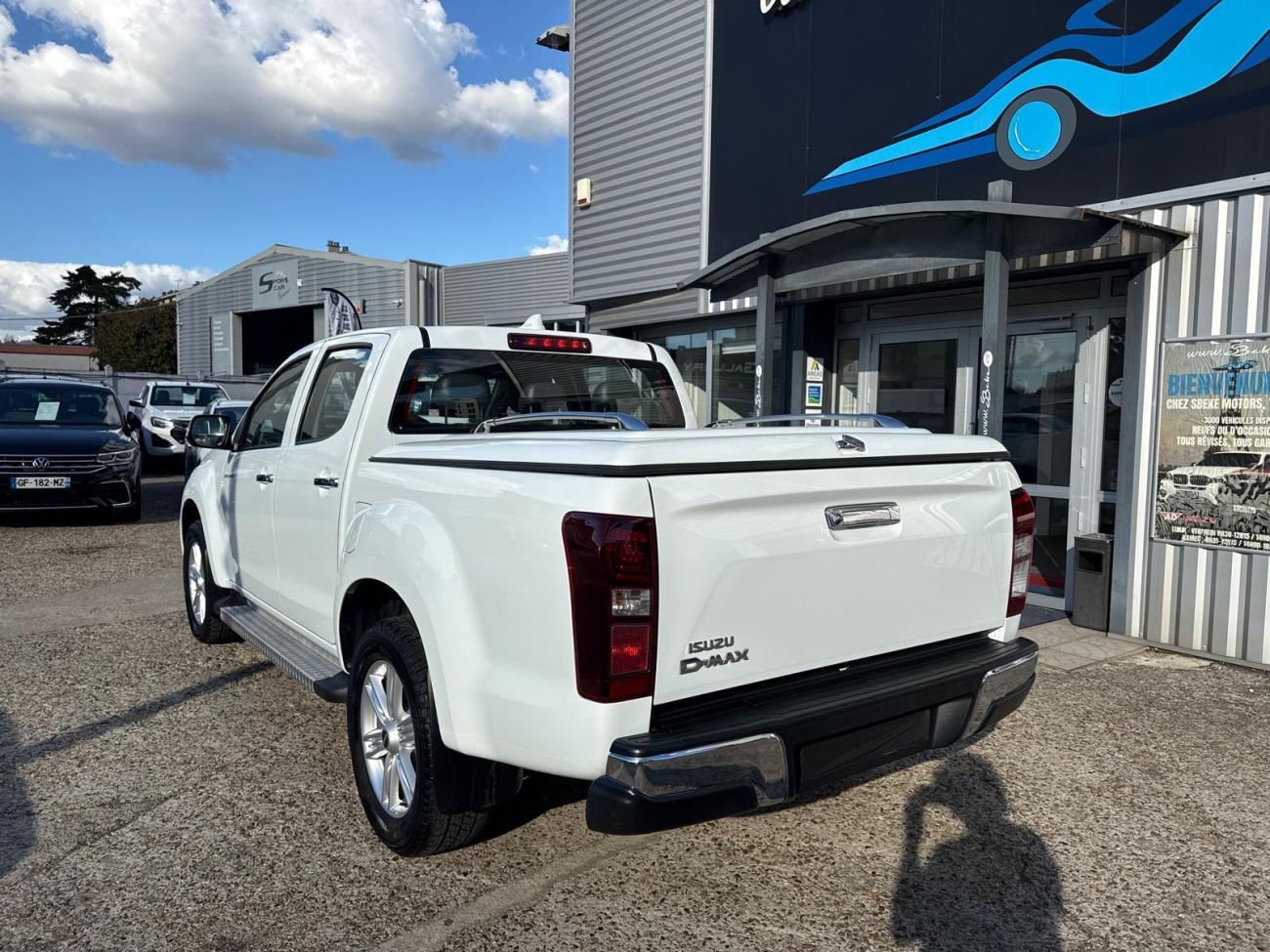 Mandataire ISUZU D-MAX CREW CAB 1.9 4X4 BVA SUPERNOVA