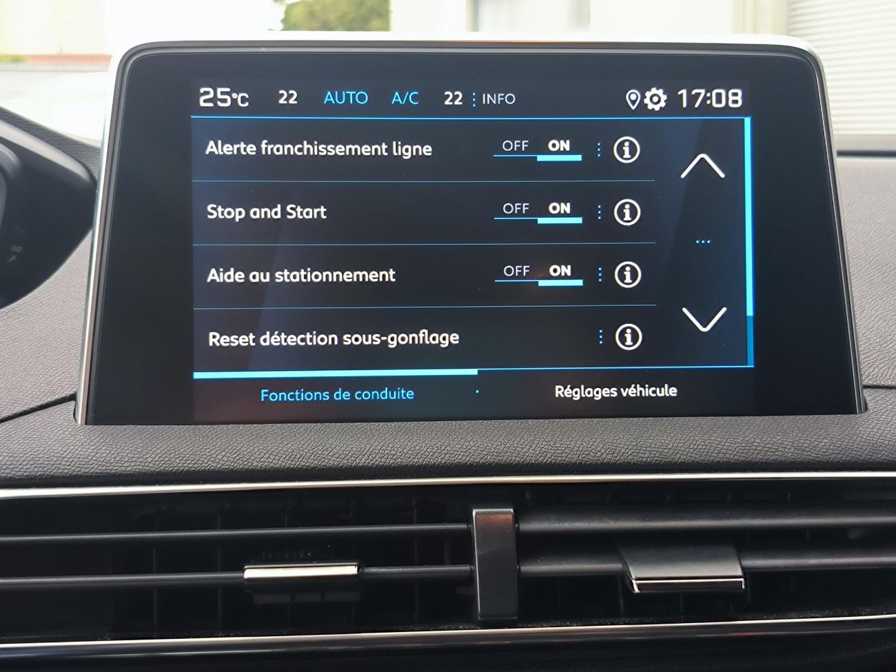 Mandataire Peugeot 3008 Puretech 130ch S&S BVM6 Active