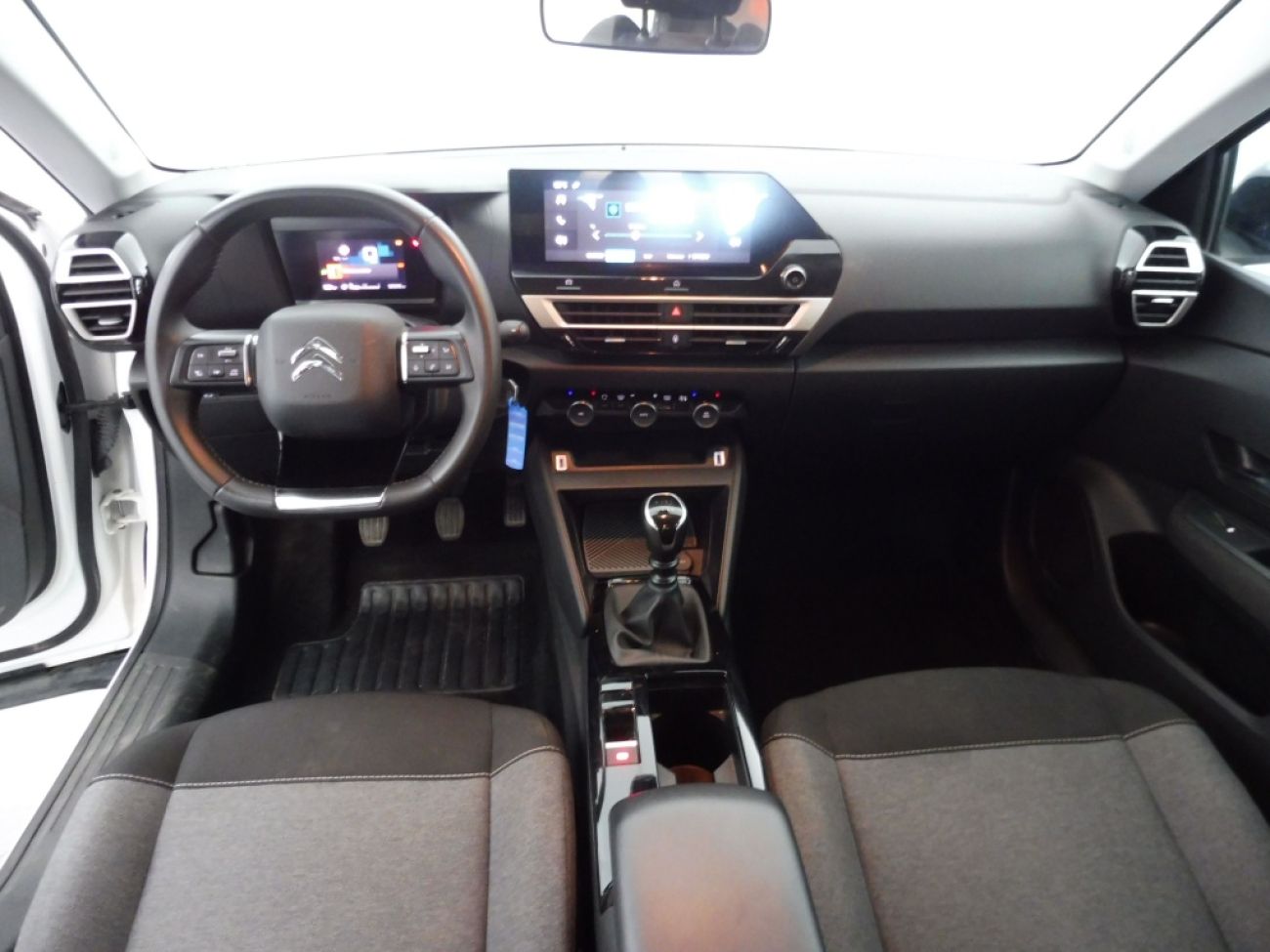 Mandataire Citroën C4 X 1.2 PURETECH 100 FEEL