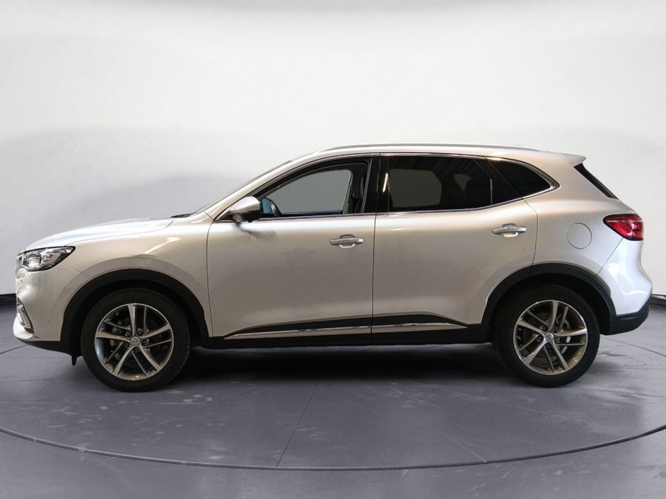 Mandataire MG HS 1.5 T-GDI 162 AT luxury