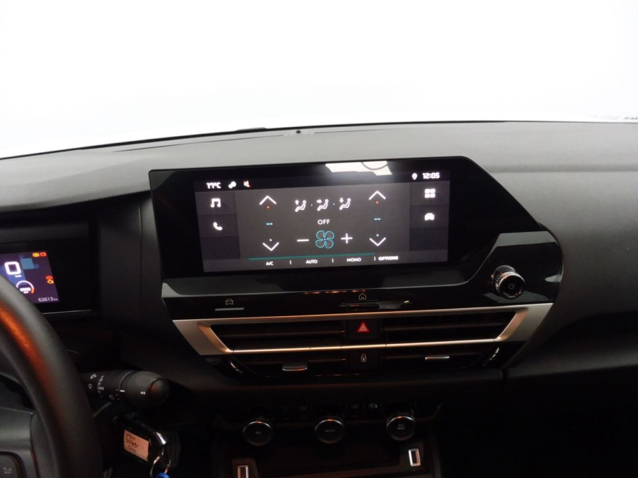 Mandataire Citroën C4 X 1.2 PURETECH 100 FEEL