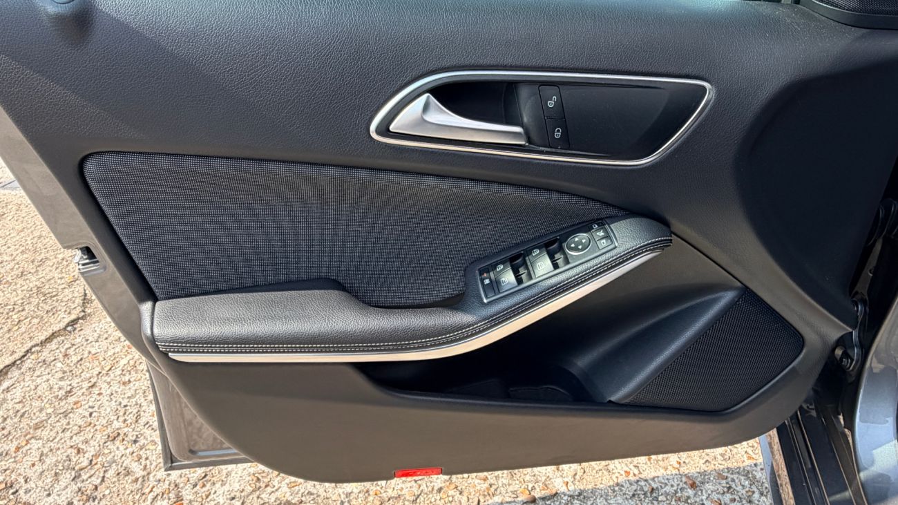 Mandataire MERCEDES-BENZ CLASSE A 200 d 7G-DCT Sport Edition