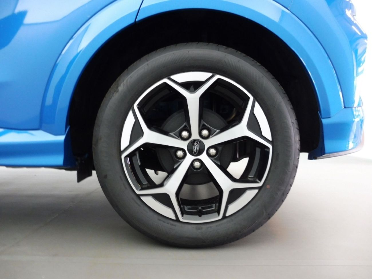 Mandataire Ford Puma 1.0 ECOBOOST HYBRID 125CH ST LINE S&S POWERSHIFT