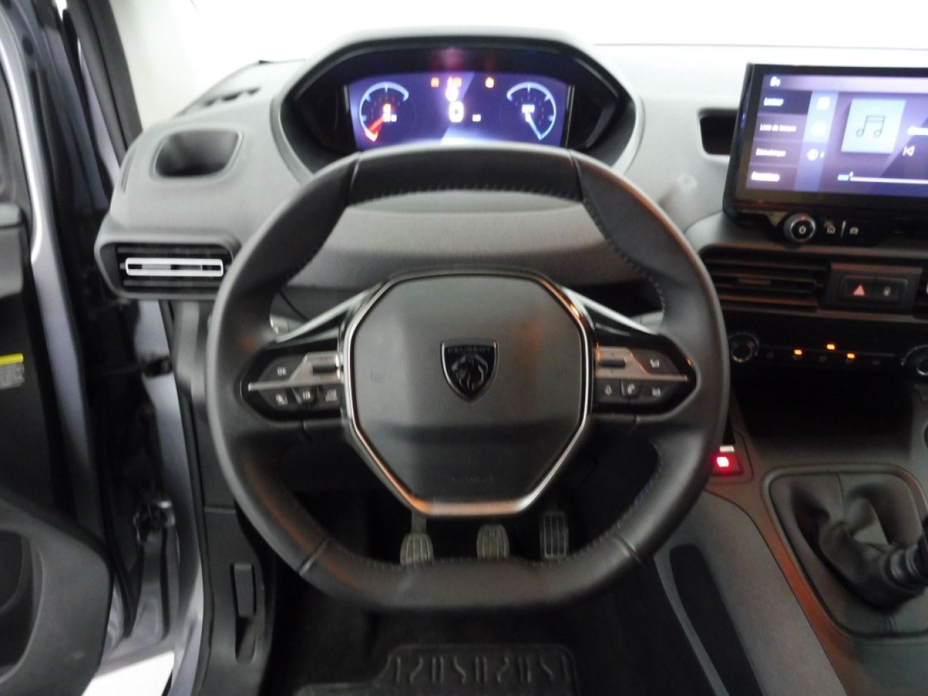 Mandataire PEUGEOT RIFTER TAILLE M - 1.5 BLUEHDI 100CH S&S ALLURE 5 PLACES