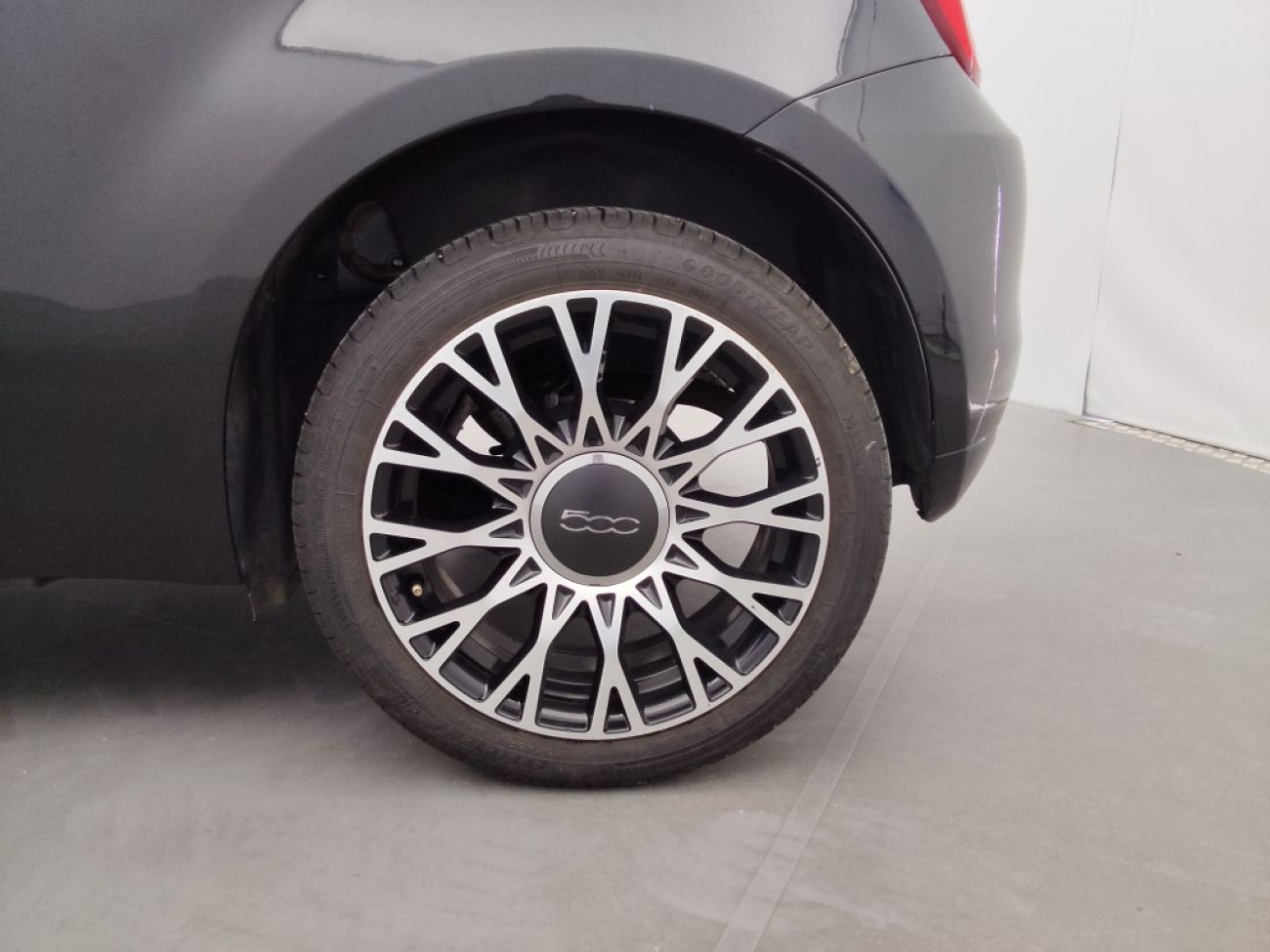Mandataire FIAT 500C 1.0 70CH BSG SERIE 1