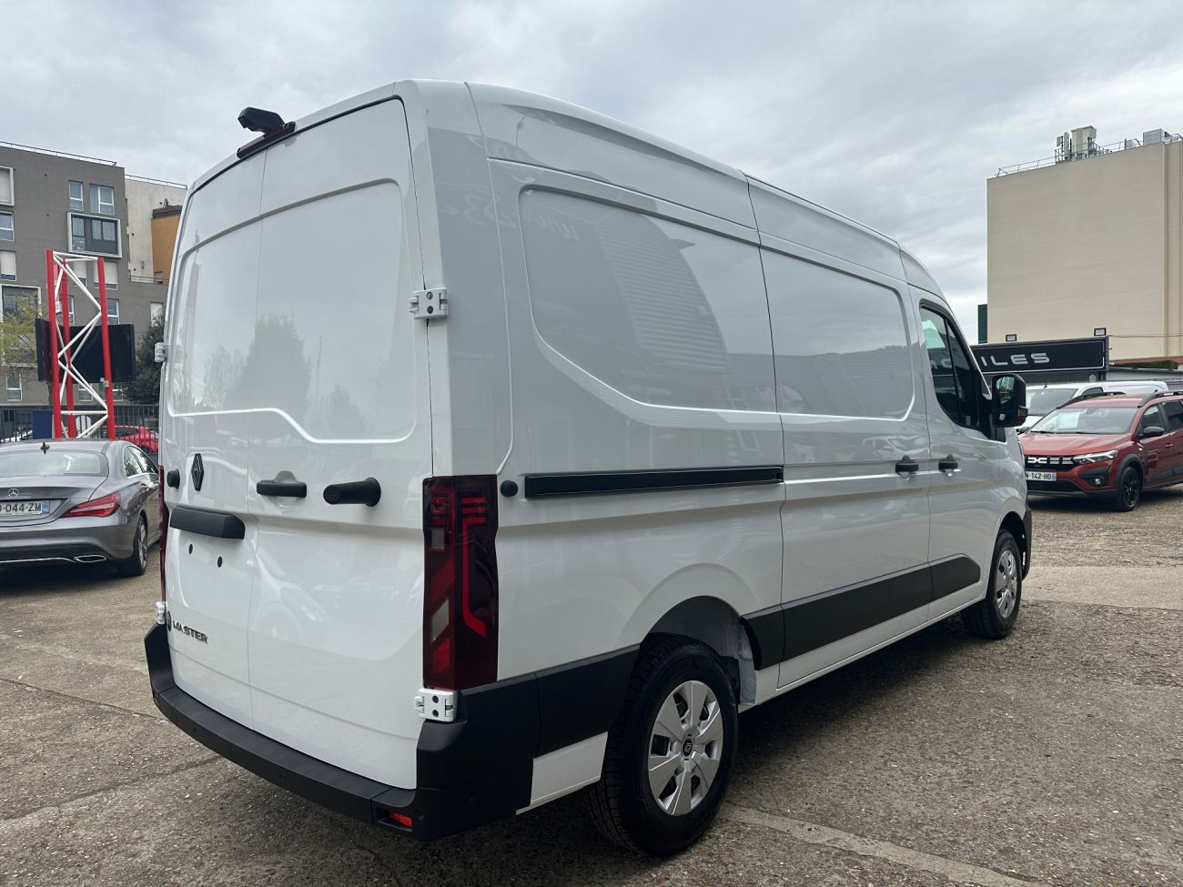 Mandataire RENAULT MASTER FOURGON L2H2 FWD FG EXTRA 3T5 dCI 170