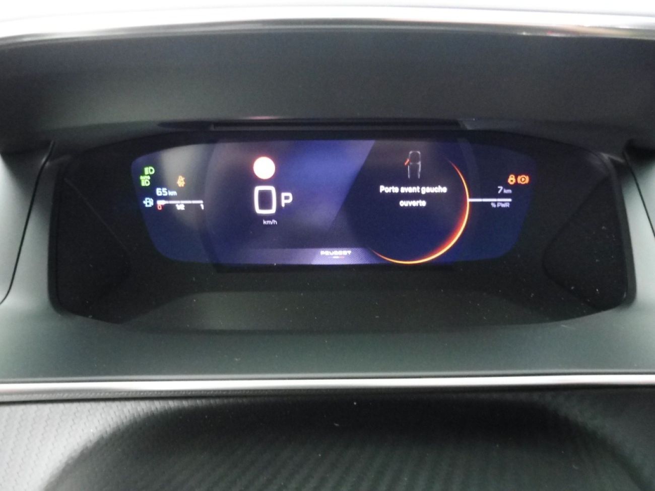 Mandataire PEUGEOT 2008 1.2 HYBRID 136CH GT E-DCS6