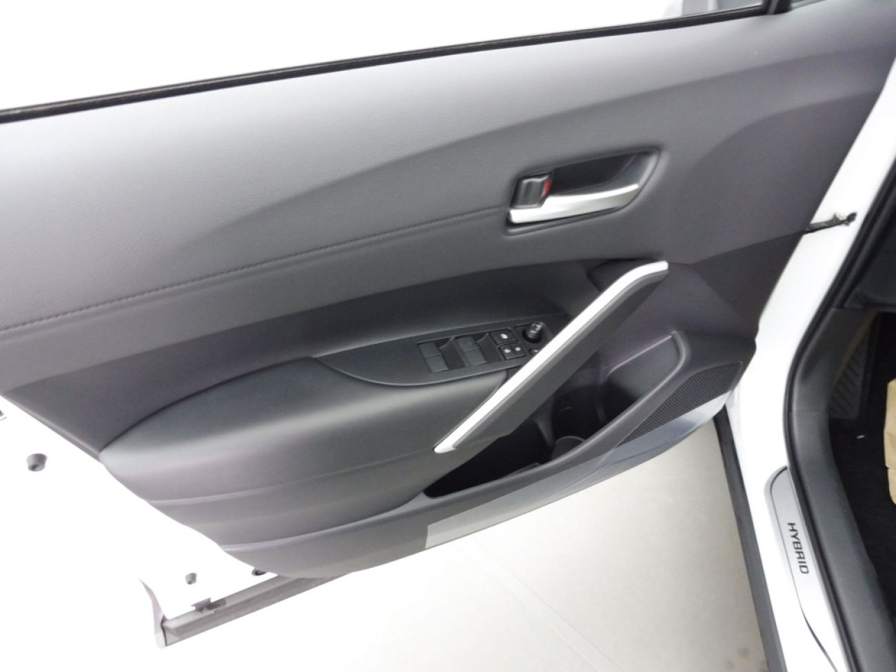 Mandataire TOYOTA COROLLA CROSS ACTIVE DRIVE 1.8 VVTI HYBRID 140
