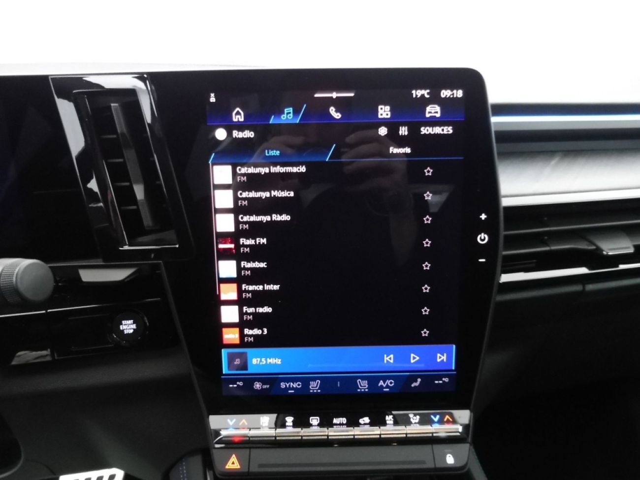 Mandataire RENAULT RAFALE 1.2 E-TECH FULL HYBRID 200CH ESPRIT ALPINE - 25