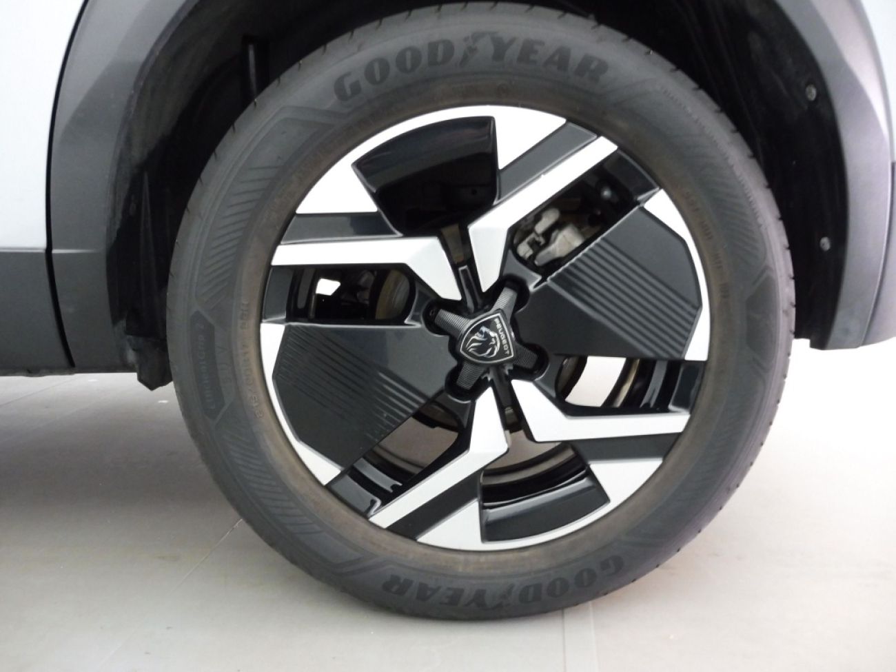 Mandataire PEUGEOT 2008 1.2 PURETECH 130CH S&S ALLURE EAT8