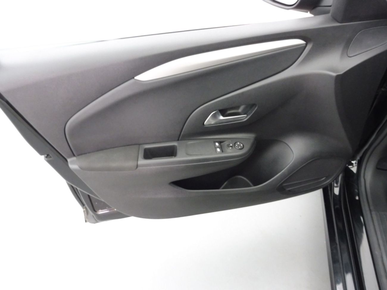 Mandataire Opel Corsa 1.2 100edition