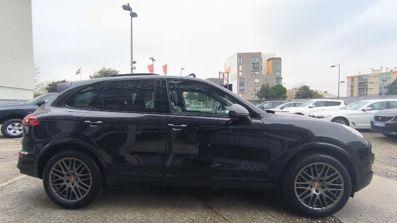 Mandataire PORSCHE CAYENNE 3.0D V6 262 ch Platinium Edition Tiptronic A