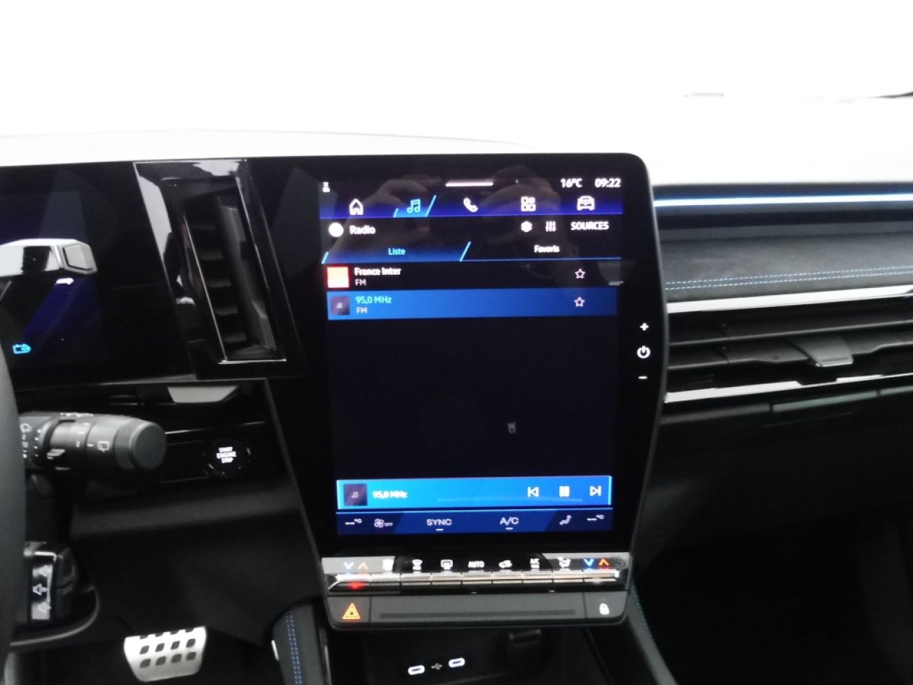 Mandataire RENAULT Espace 1.2 E-TECH FULL HYBRID 200CH ESPRIT ALPINE 7 PLACES - 24