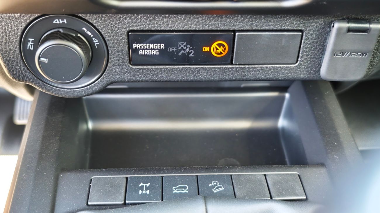 Mandataire ISUZU D-MAX NOUVEAU 2.2L SPACE B-STRONG BOITE MANUELLE